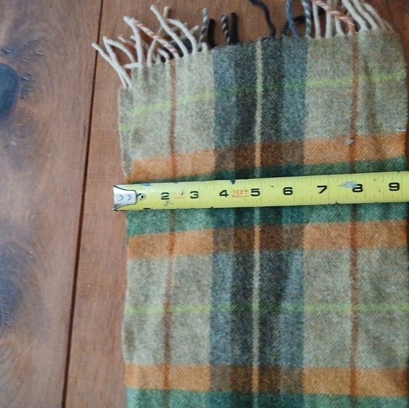 Pure Wool Scarf Ireland, Green/ Rust/Beige plaid, Fringe.  66" Length, Pre-owned - Picture 5 of 7